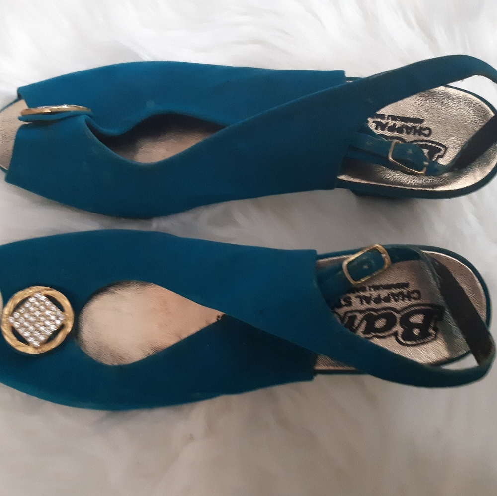 Beautiful teal heels